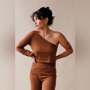 Callahan Root Beer Long Sleeve Lora Top  - size M NWT